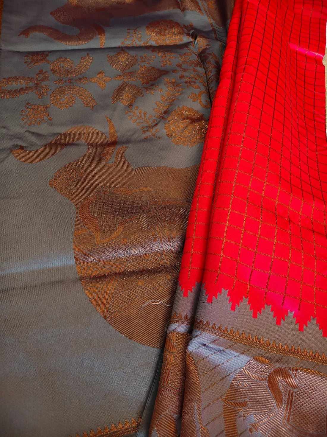 Royal Pink Elephant Checked Saree