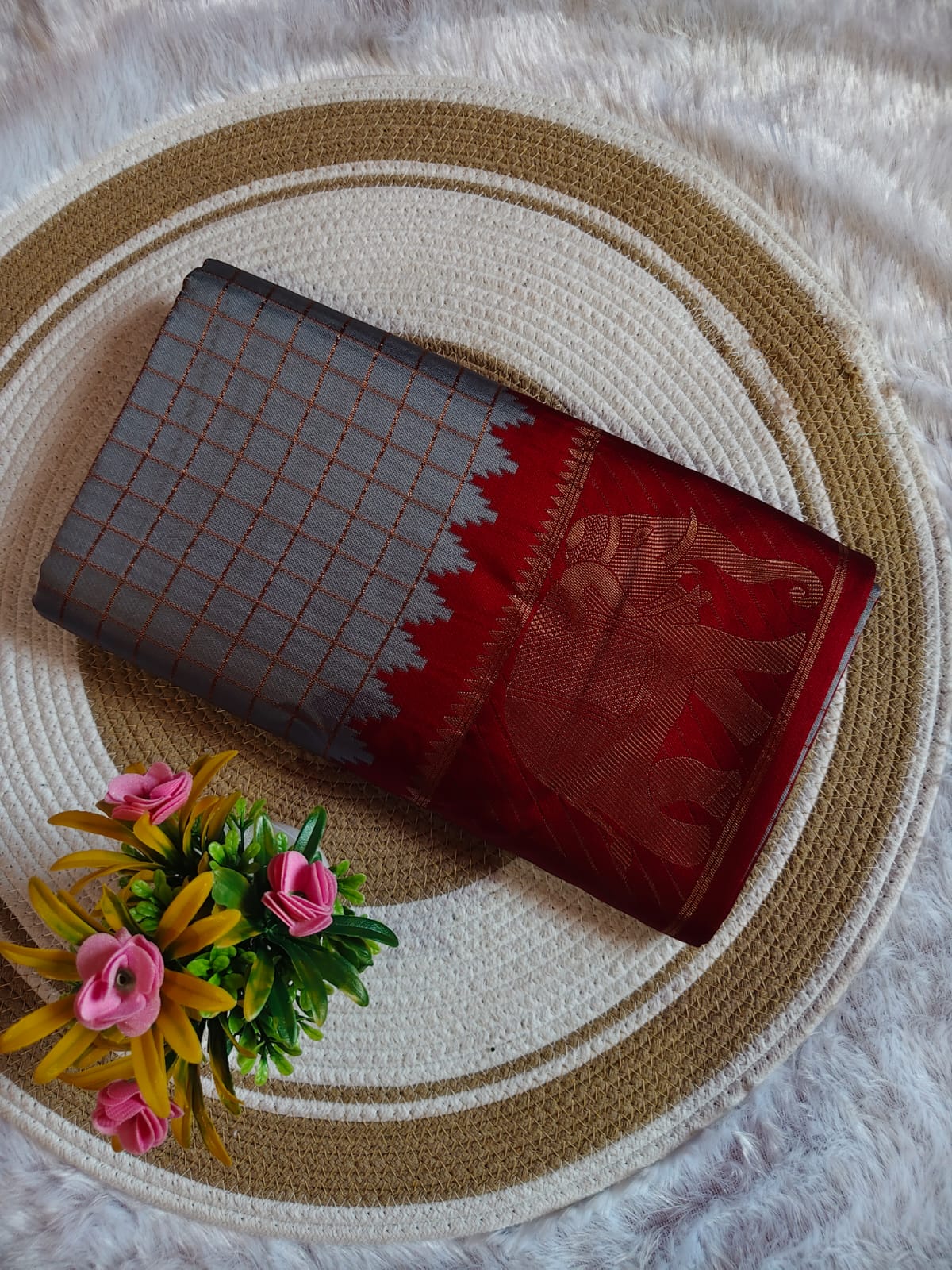 Royal Gray Elephant Checked Saree