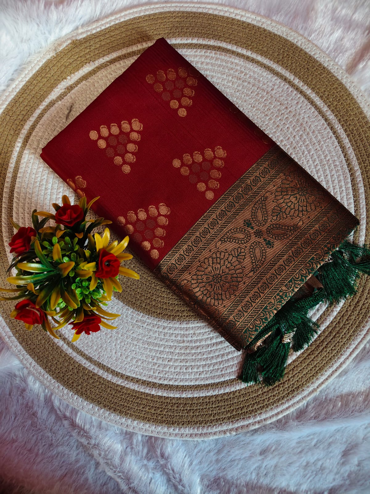 Thread Jari Elegance Maroon With Green Saree
