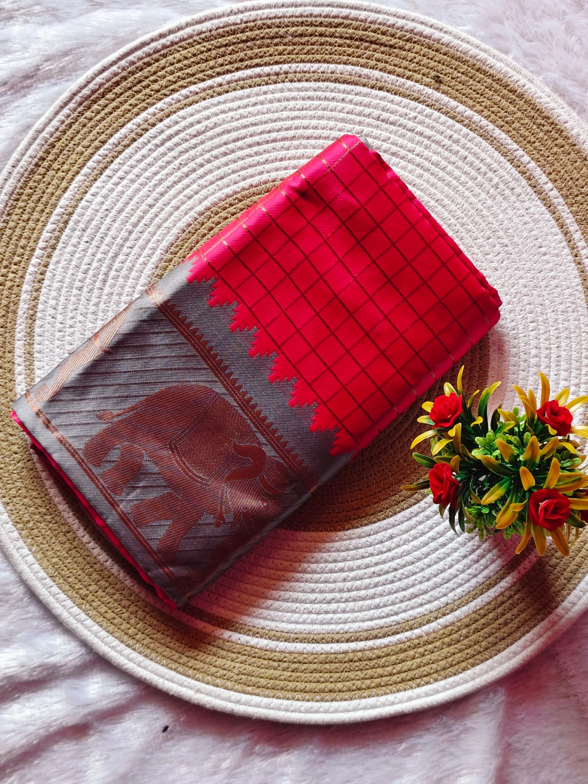 Royal Pink Elephant Checked Saree