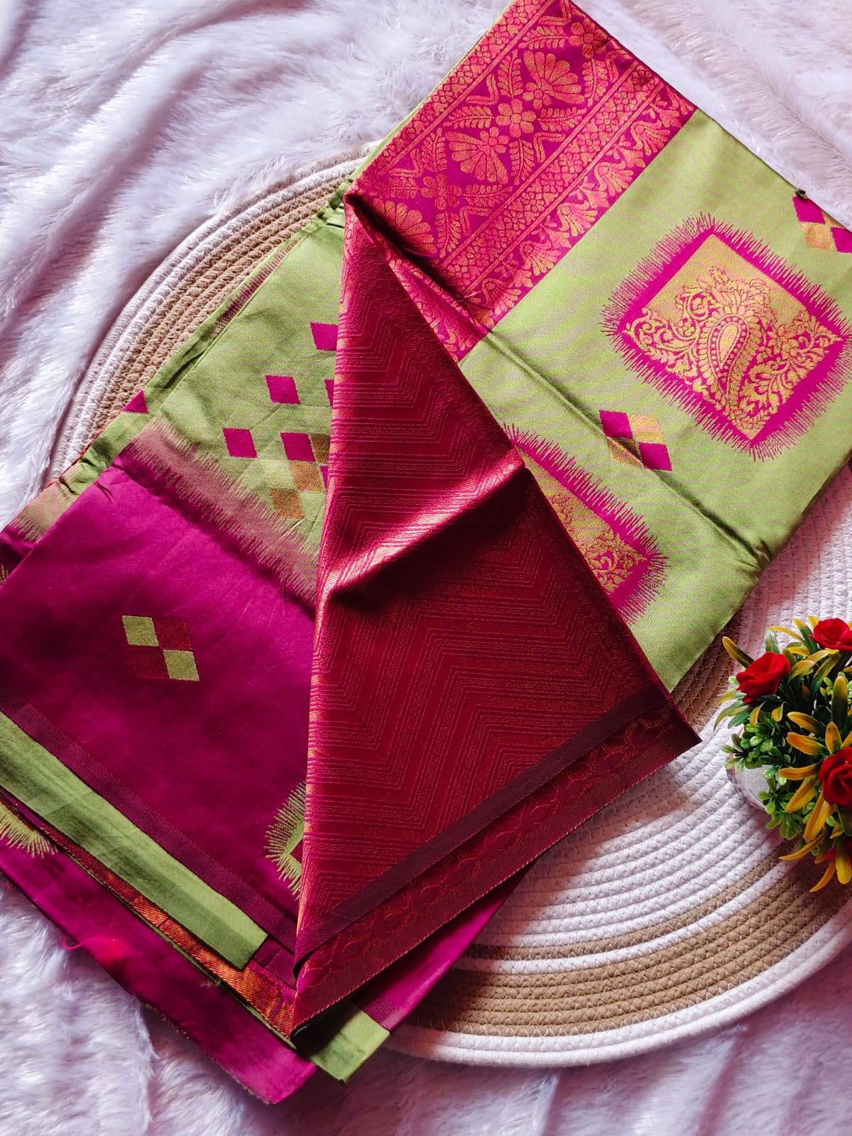 Mahandi Green Dual Shade Silk Saree